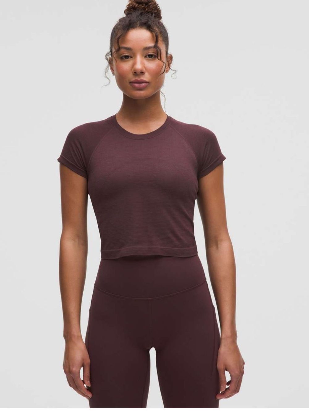 NWT New LULULEMON Swiftly Tech Cropped Short-Sleeve Shirt GNPL Goodnight Plum 8 - Picture 1 of 4